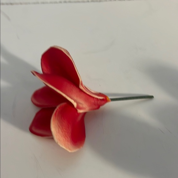 Red Plumeria Hair pins 10 pack - Picture 2 of 3